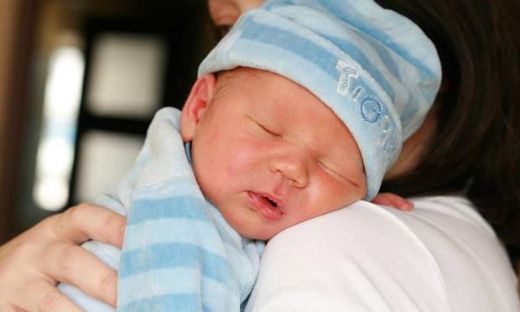 Bebeklerde Sarılık Belirtileri ve Tedavisi